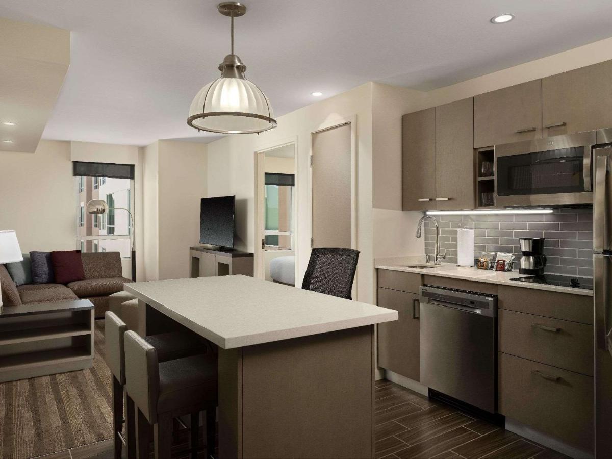 Hyatt House La - Medical Center 3*