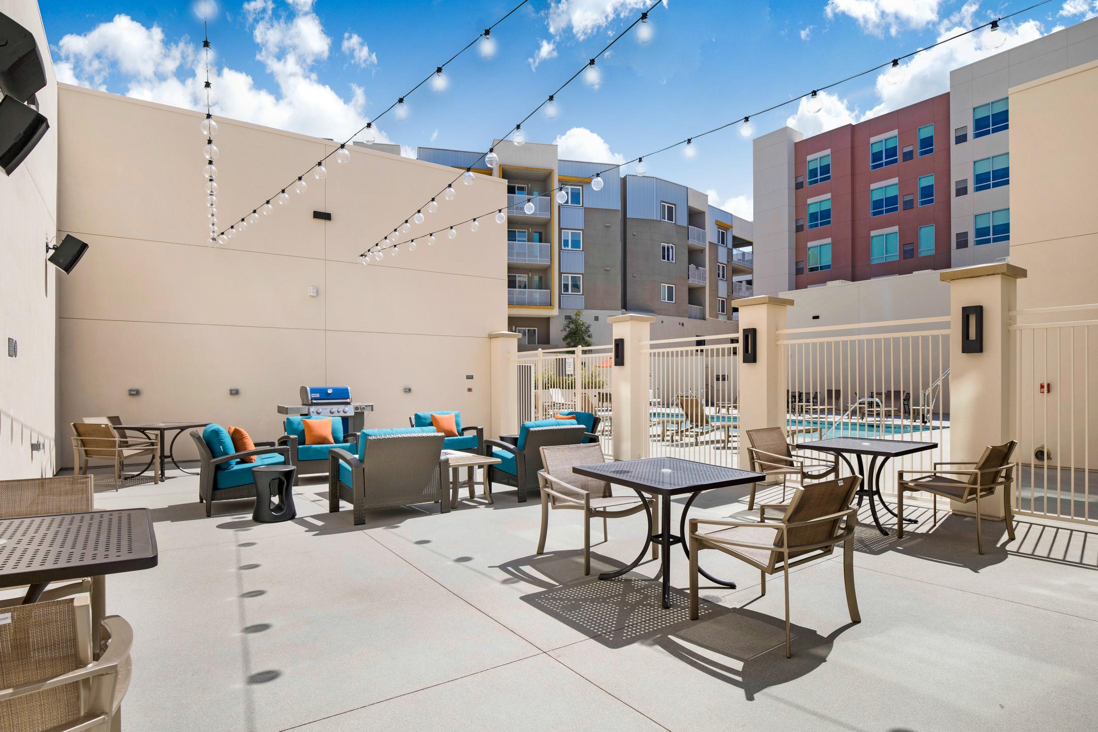 Hyatt House La - Medical Center 3*