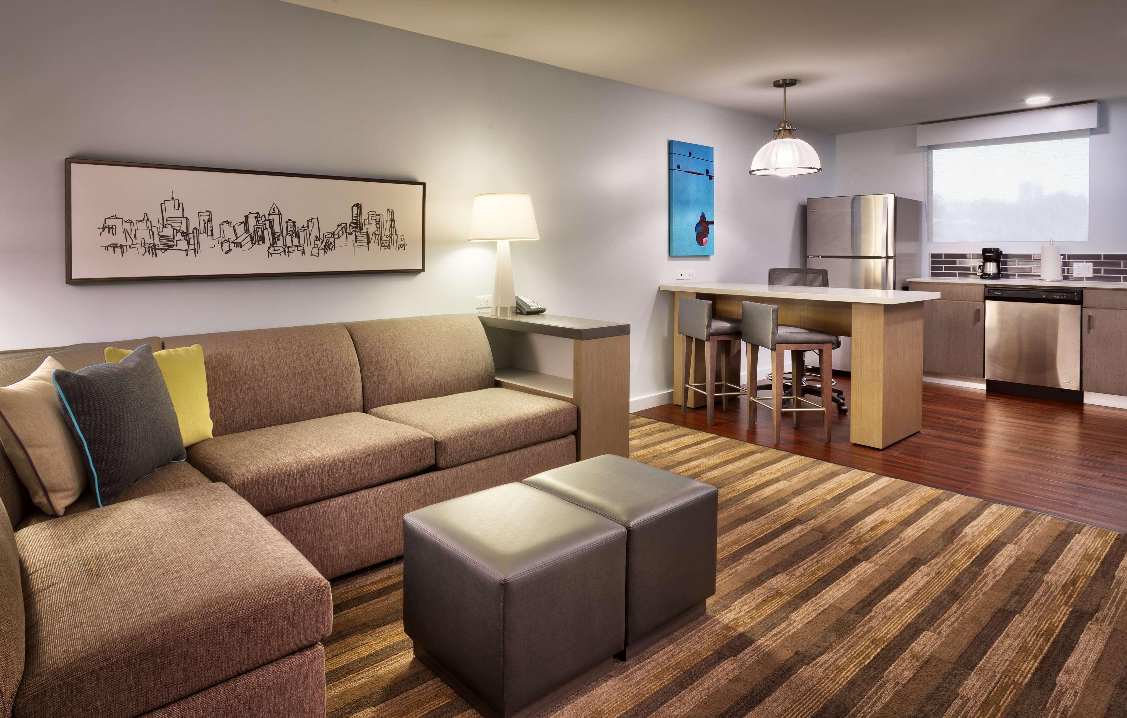 Hyatt House La - Medical Center 3*